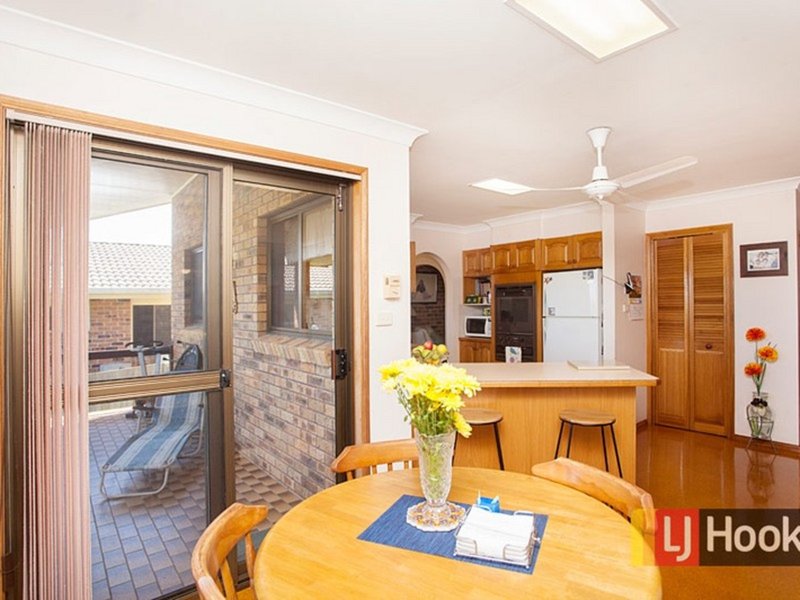 Photo - 41 Molong Road, Old Bar NSW 2430 - Image 7