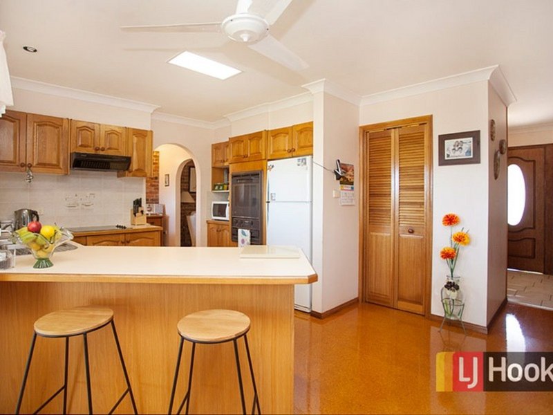 Photo - 41 Molong Road, Old Bar NSW 2430 - Image 8