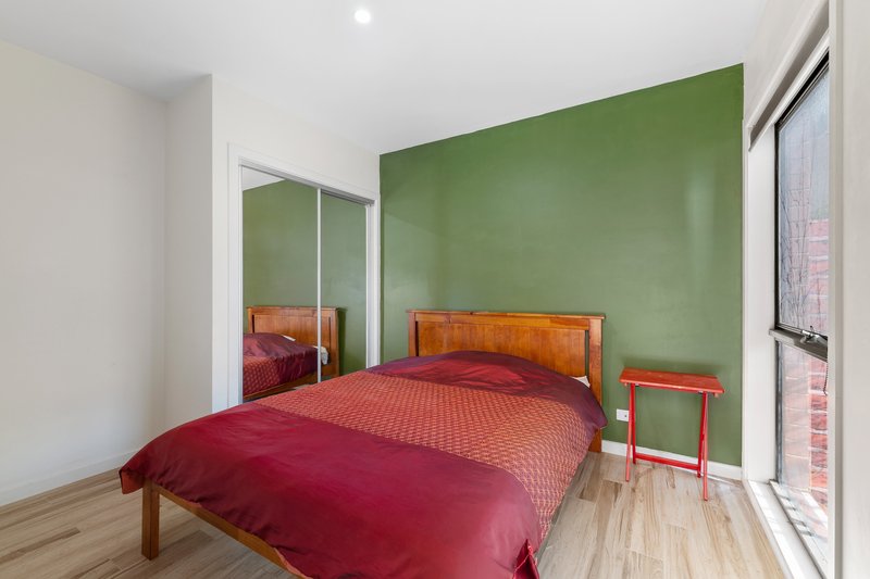 Photo - 4/1 Monash Green Drive, Clayton VIC 3168 - Image 4