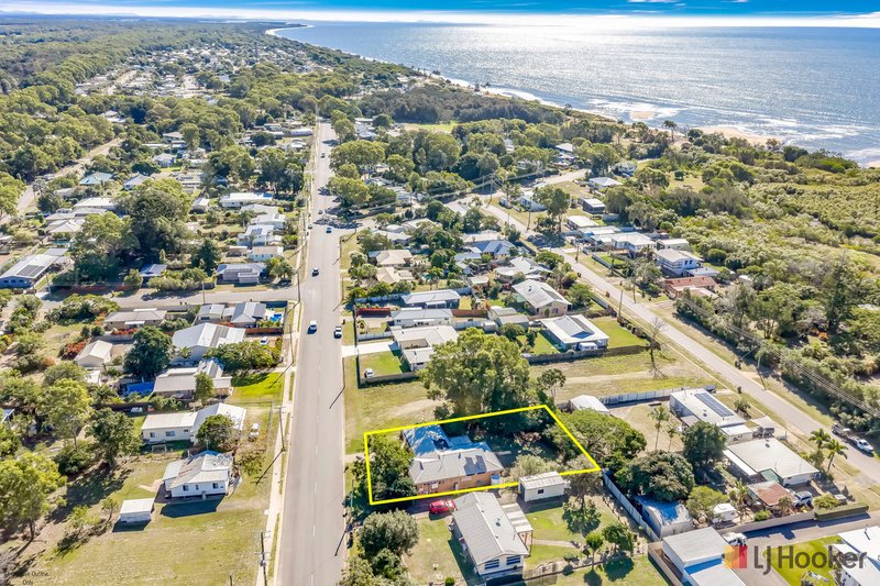 Photo - 41 Moore Park Road, Moore Park Beach QLD 4670 - Image 1