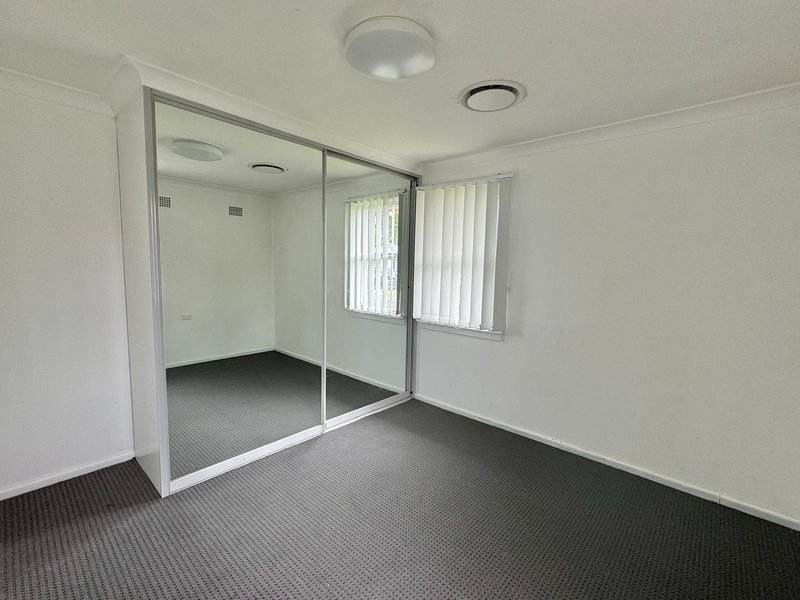 Photo - 41 Moresby Crescent, Whalan NSW 2770 - Image 5