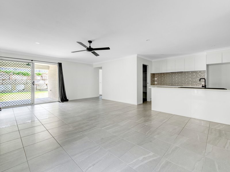 Photo - 41 Mortimer Drive, Flagstone QLD 4280 - Image 9