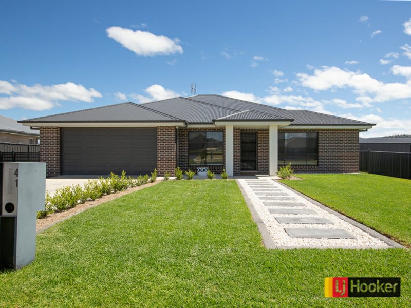 41 Mulga Place, Moore Creek NSW 2340