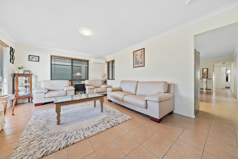 Photo - 41 Murrumbidgee Street, Hillcrest QLD 4118 - Image 2