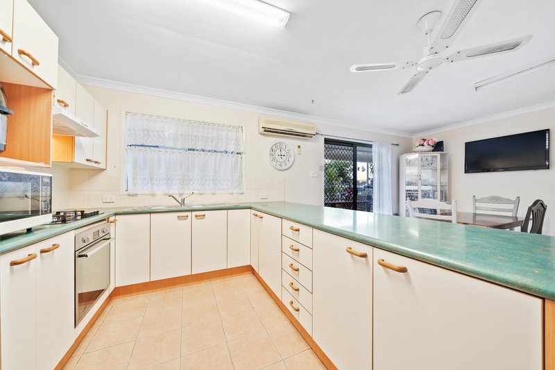 Photo - 41 Murrumbidgee Street, Hillcrest QLD 4118 - Image 3