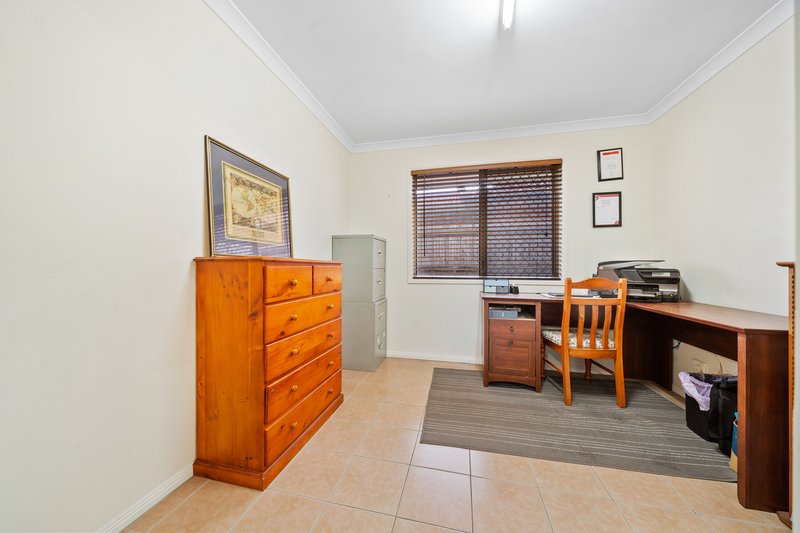 Photo - 41 Murrumbidgee Street, Hillcrest QLD 4118 - Image 10