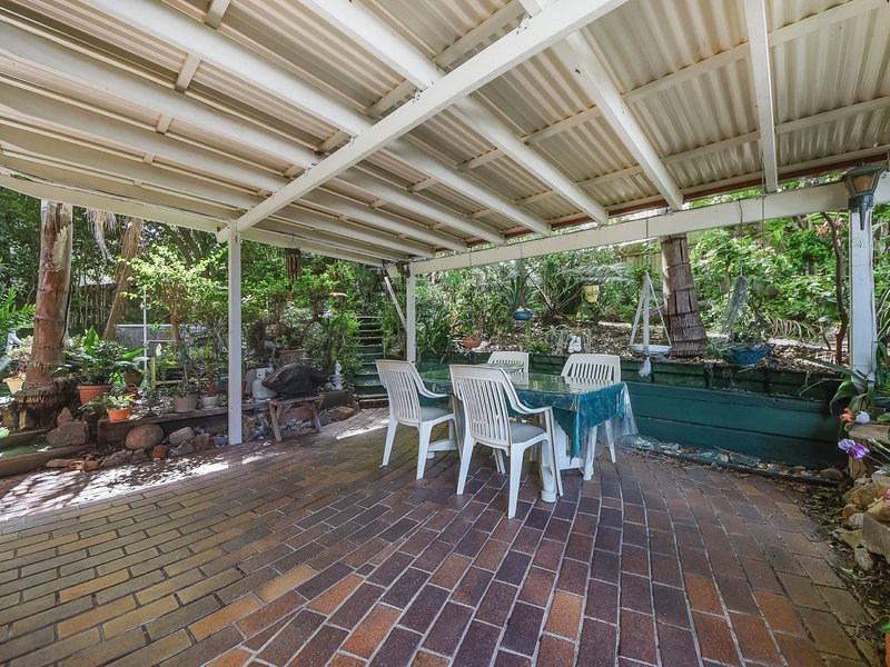 Photo - 41 Normanton Street, Stafford Heights QLD 4053 - Image 9