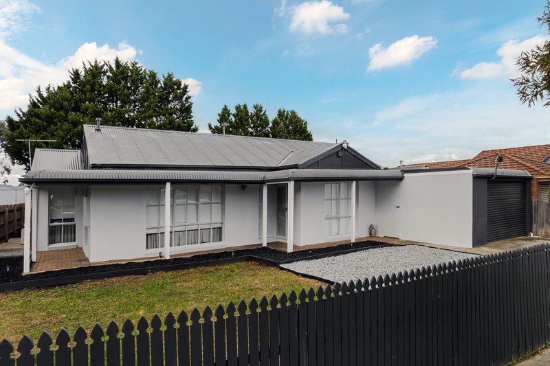 Photo - 41 Northleigh Avenue, Craigieburn VIC 3064 - Image 3