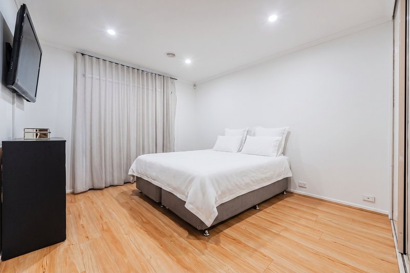 Photo - 41 Northleigh Avenue, Craigieburn VIC 3064 - Image 14