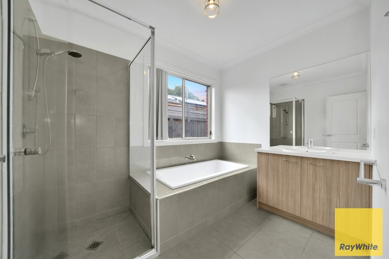 Photo - 41 Obsidian Avenue, Tarneit VIC 3029 - Image 6