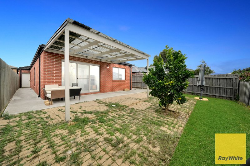 Photo - 41 Obsidian Avenue, Tarneit VIC 3029 - Image 14