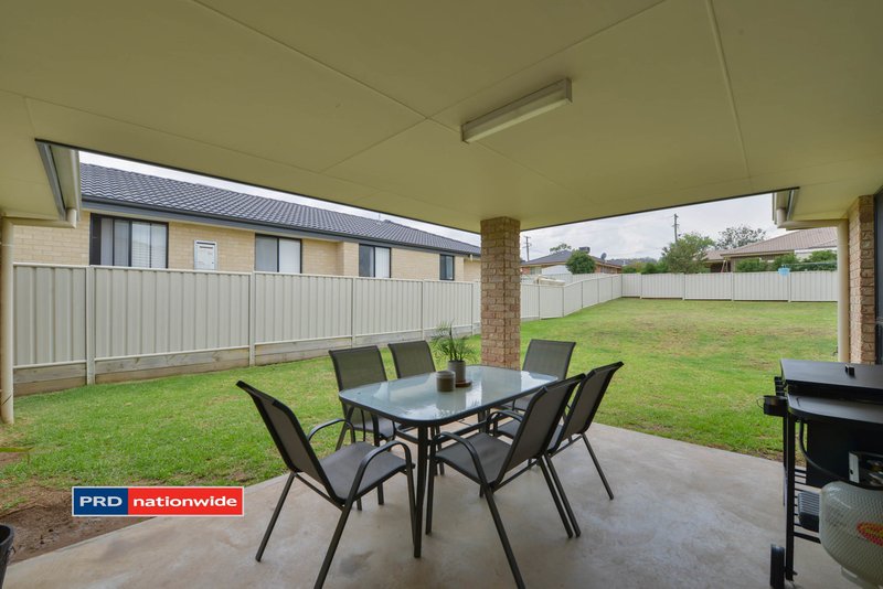 Photo - 41 Orley Drive, Tamworth NSW 2340 - Image 6