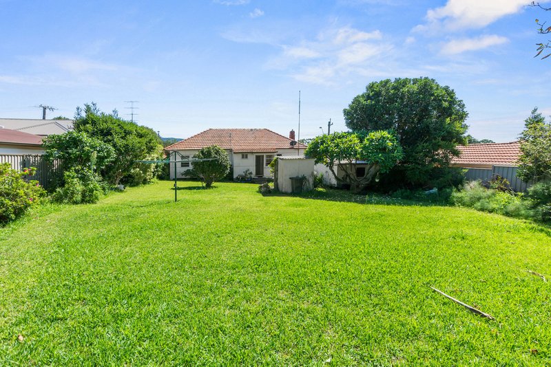 Photo - 41 Park Rd , Woonona NSW 2517 - Image 2