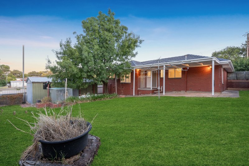 Photo - 41 Parklands Crescent, Reynella SA 5161 - Image 14