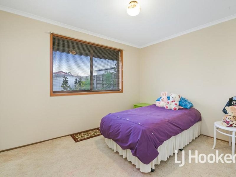 Photo - 41 Parman Avenue, Pakenham VIC 3810 - Image 7