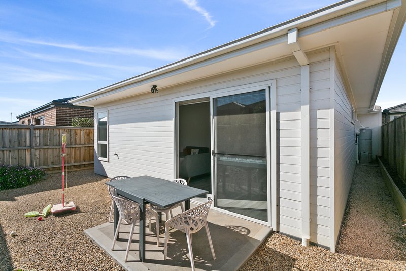 Photo - 41 Parrot Drive, Weir Views VIC 3338 - Image 11