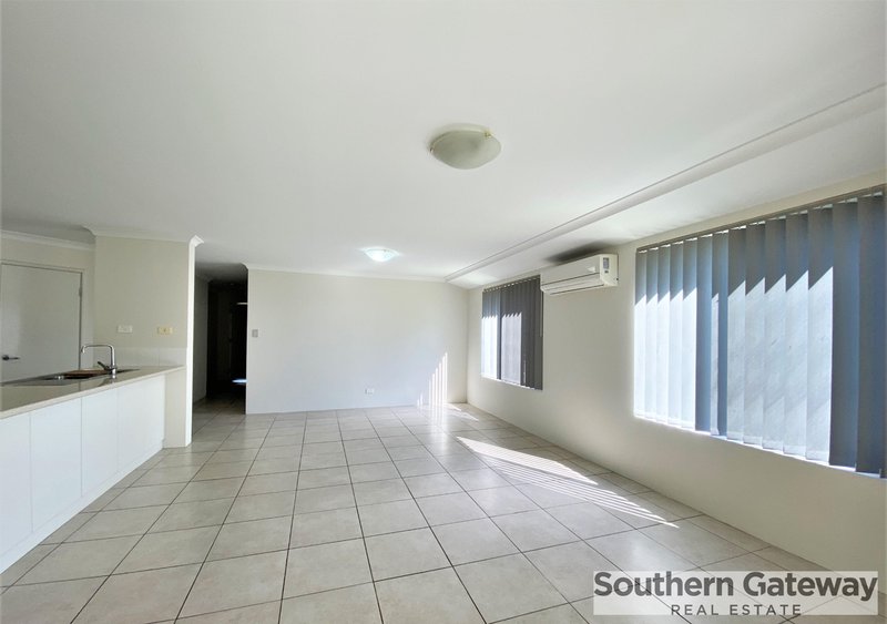 Photo - 41 Pedder Way, Parmelia WA 6167 - Image 14