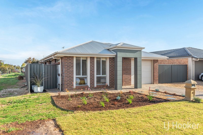 Photo - 41 Peerless Road, Munno Para West SA 5115 - Image 3