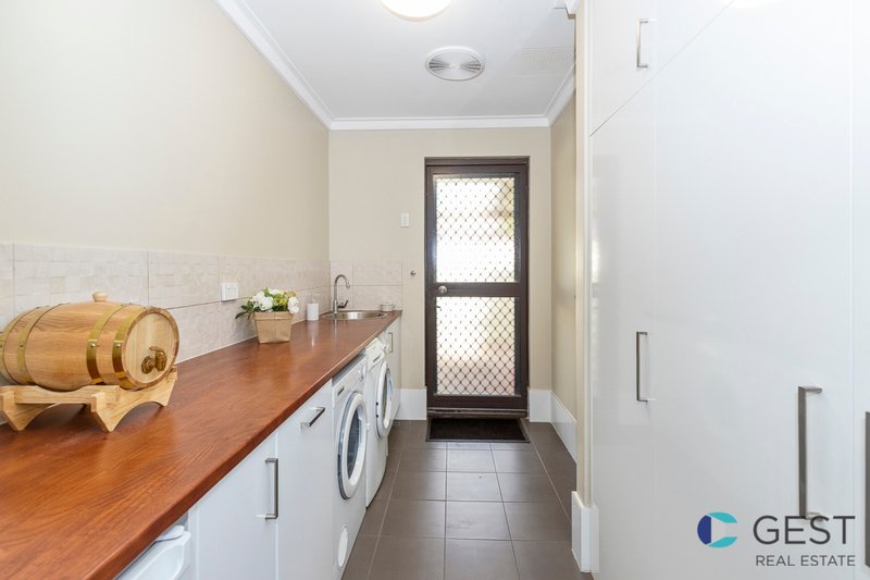 Photo - 41 Peppermint Crescent, Ballajura WA 6066 - Image 5