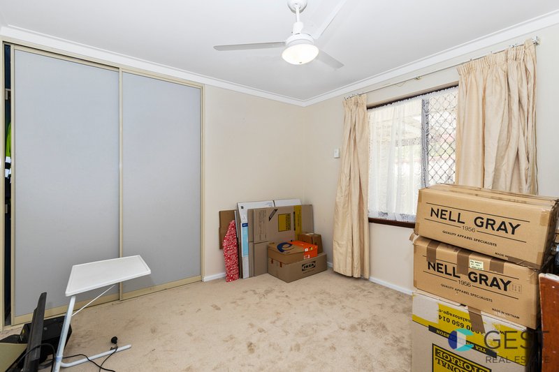 Photo - 41 Peppermint Crescent, Ballajura WA 6066 - Image 14