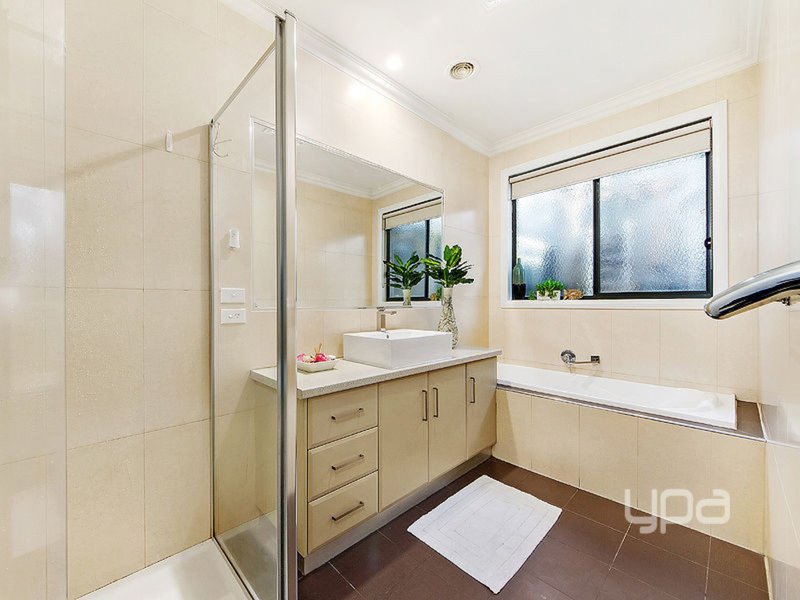 Photo - 41 Pimelea Terrace, St Albans VIC 3021 - Image 11