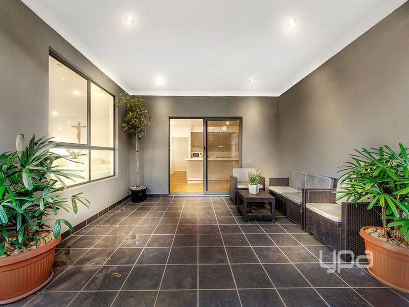 Photo - 41 Pimelea Terrace, St Albans VIC 3021 - Image 12