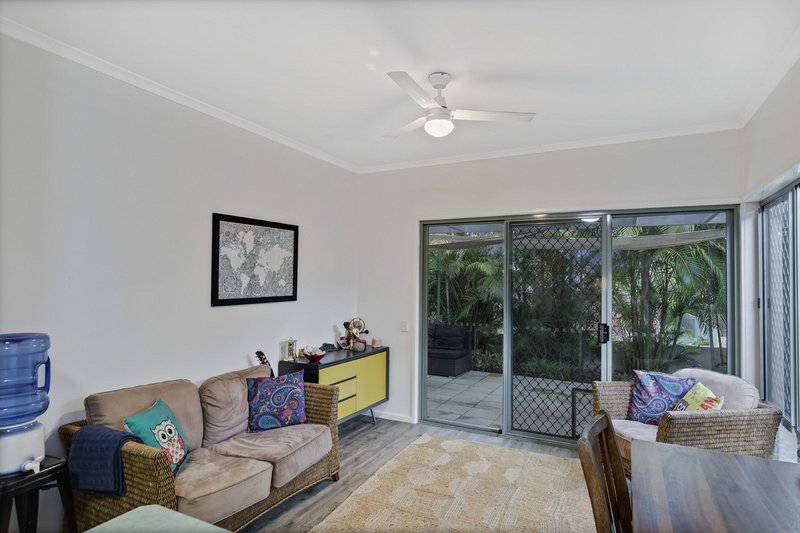 Photo - 4/1 Poinsettia Court, Mooloolaba QLD 4557 - Image 7