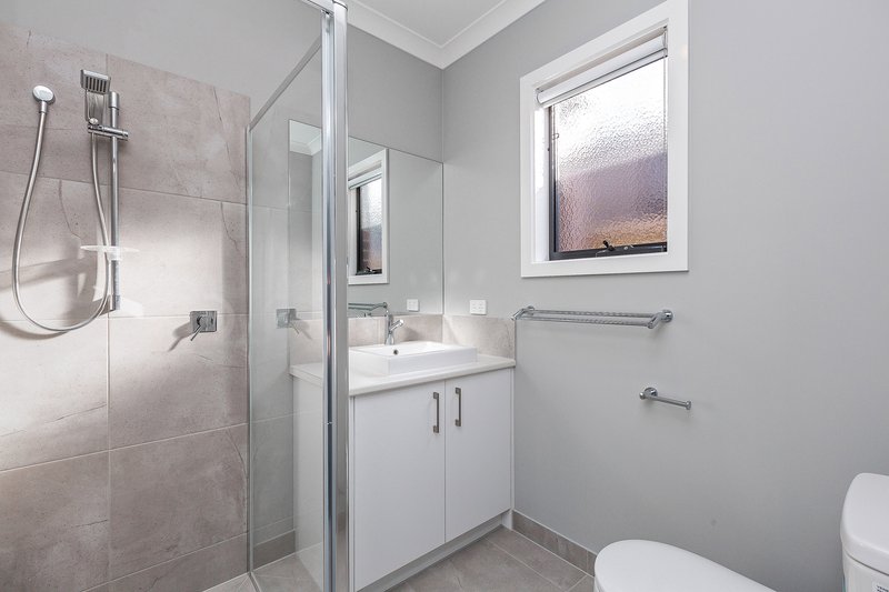 Photo - 41 Pottery Avenue, Point Cook VIC 3030 - Image 6