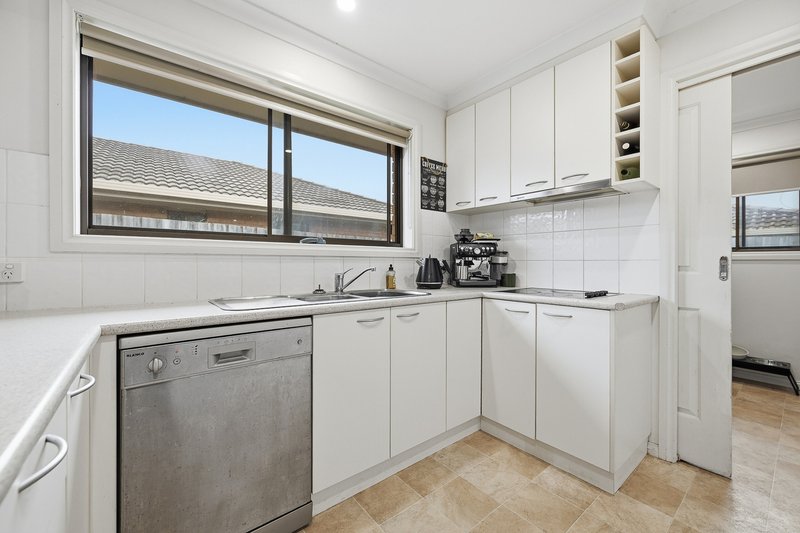 Photo - 4/1 Powlett Street, Inverloch VIC 3996 - Image 5
