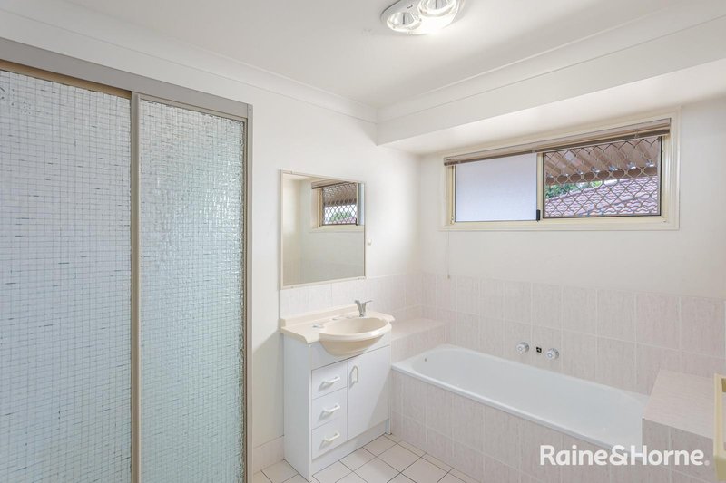 Photo - 41 Premworth Place, Runcorn QLD 4113 - Image 11