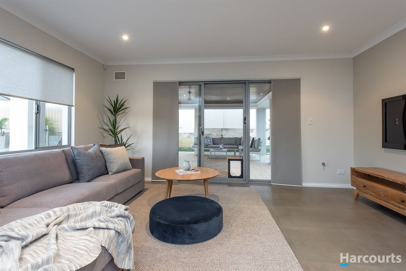 Photo - 41 Quarram Crescent, Burns Beach WA 6028 - Image 4