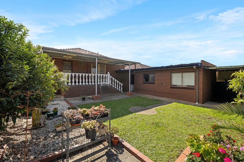 Photo - 41 Queenscliff Road, Thomastown VIC 3074 - Image 12