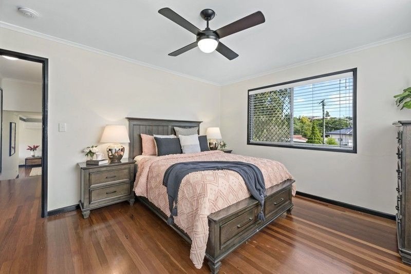 Photo - 41 Redgrave Street, Stafford Heights QLD 4053 - Image 9