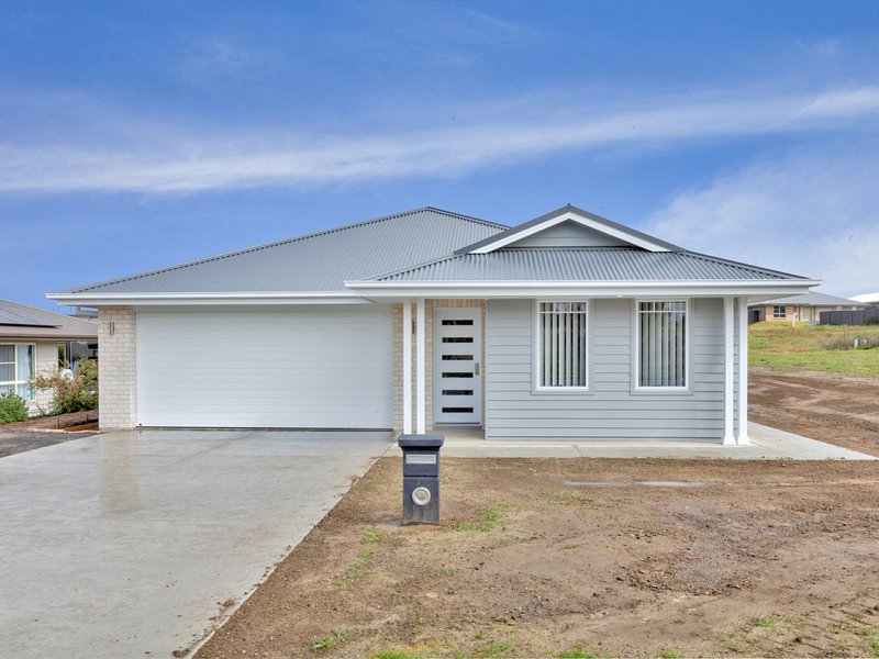 41 Reginald Drive, Kootingal NSW 2352