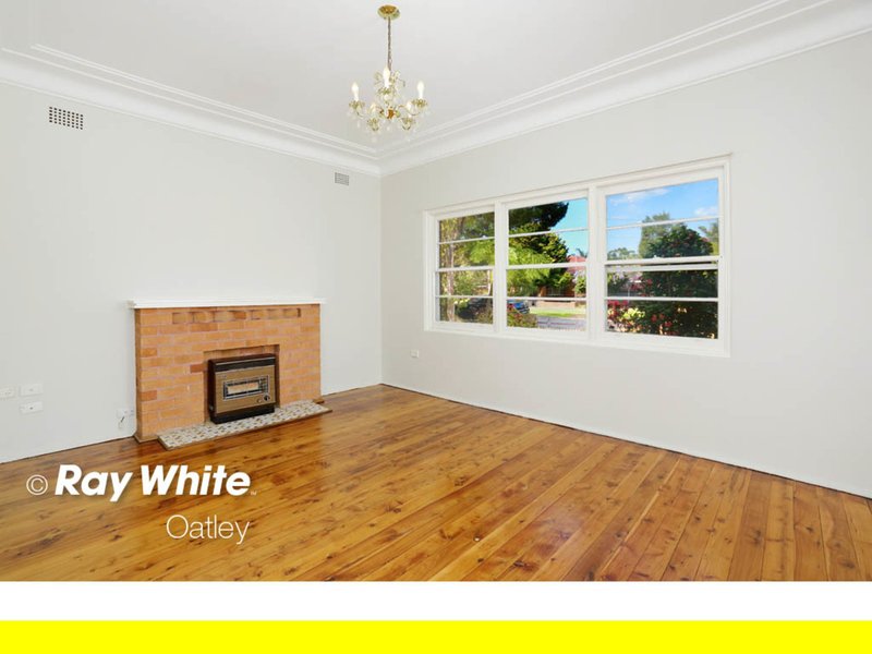 Photo - 41 Rosemont Avenue, Mortdale NSW 2223 - Image 2