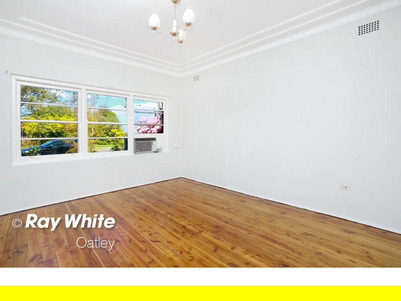 Photo - 41 Rosemont Avenue, Mortdale NSW 2223 - Image 3