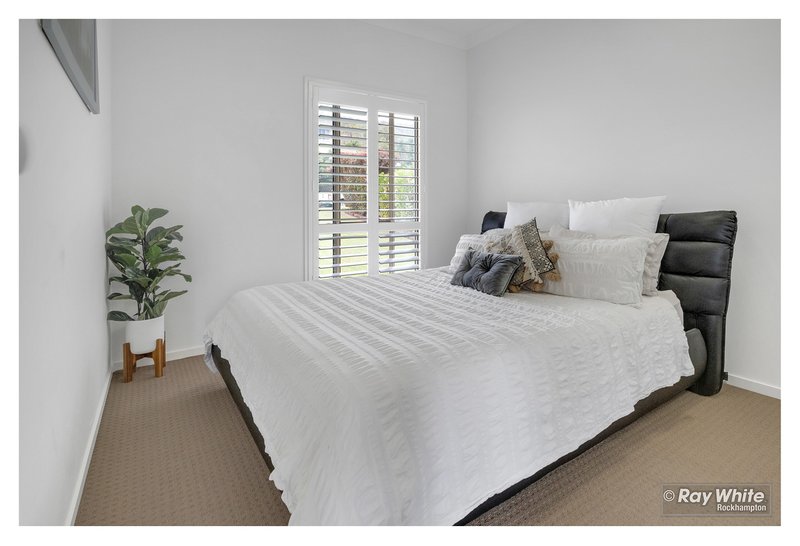 Photo - 41 Rosewood Drive, Norman Gardens QLD 4701 - Image 22