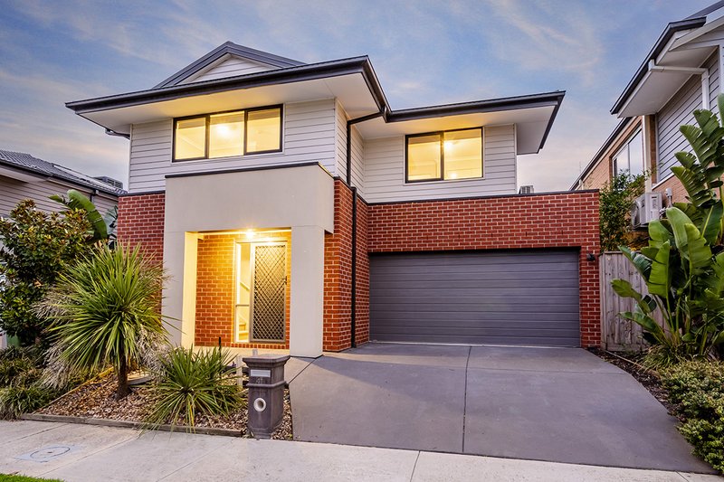 41 Royaloak Crescent, Cranbourne East VIC 3977