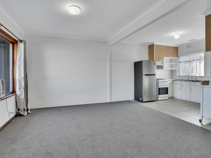 Photo - 4/1 Sadler Street, Wangaratta VIC 3677 - Image 4