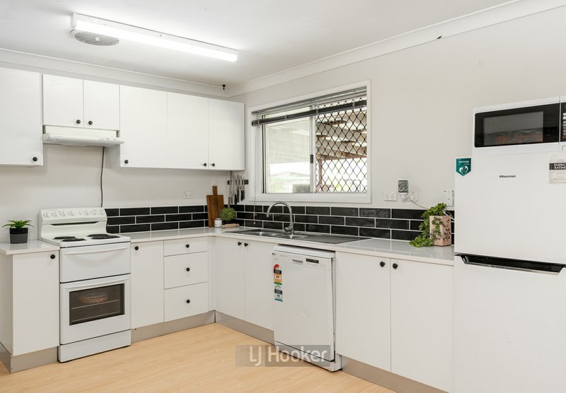 Photo - 41 Samantha Street, Boronia Heights QLD 4124 - Image 7