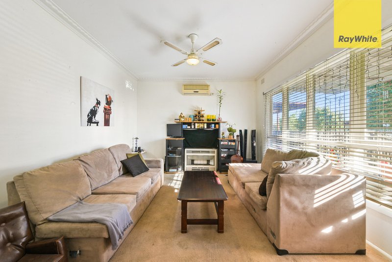 Photo - 41 Sandford Avenue, Sunshine North VIC 3020 - Image 3