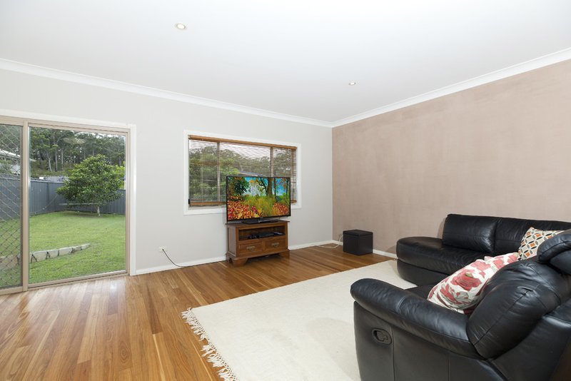 Photo - 41 Sandra Street, Fennell Bay NSW 2283 - Image 3