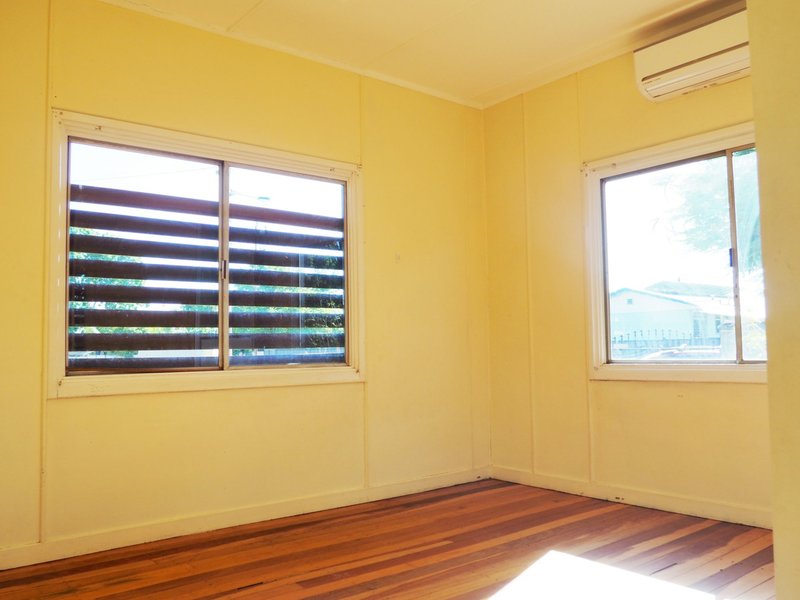 Photo - 41 Second Avenue, Mount Isa QLD 4825 - Image 8