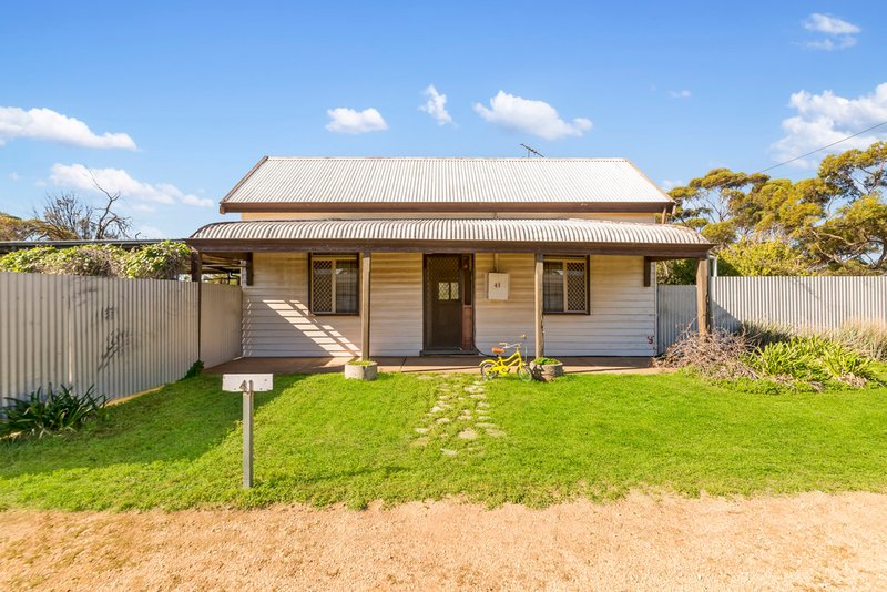 41 Second Street, Owen SA 5460