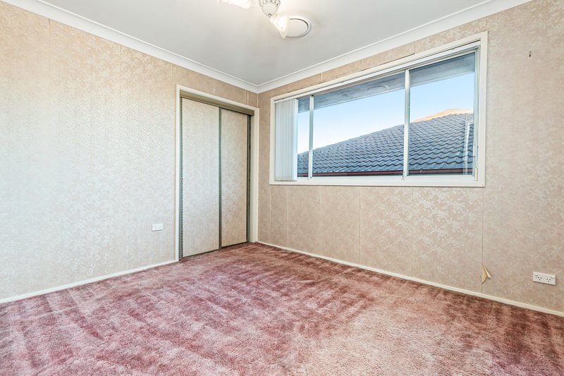 Photo - 41 Sporing Avenue, Kings Langley NSW 2147 - Image 8