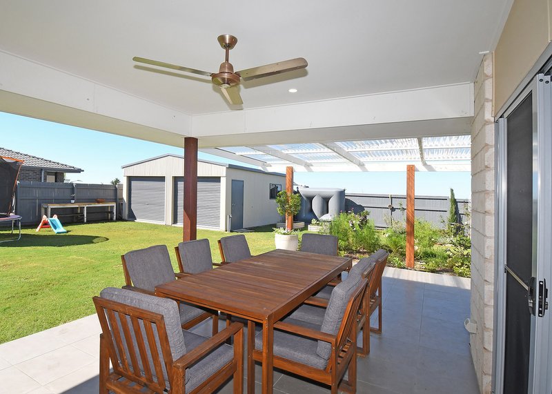 Photo - 41 Spring Way, Nikenbah QLD 4655 - Image 18