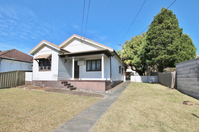 Photo - 41 Springfield Road, Padstow NSW 2211 - Image 1