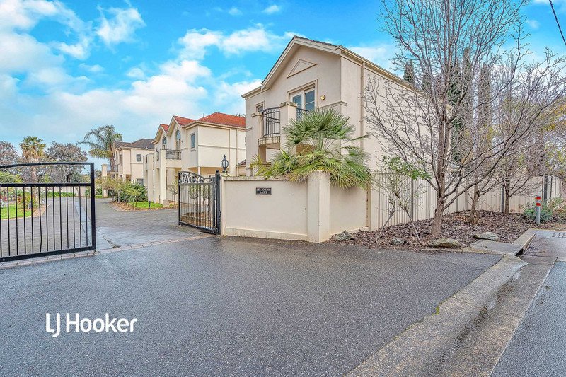 Photo - 4/1 St Johns Lane, Felixstow SA 5070 - Image 1