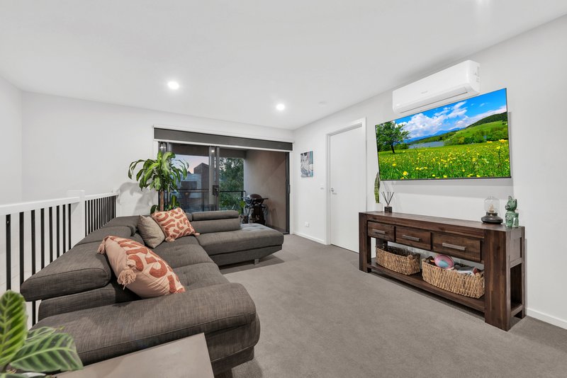 Photo - 41 Station Street, Pakenham VIC 3810 - Image 12