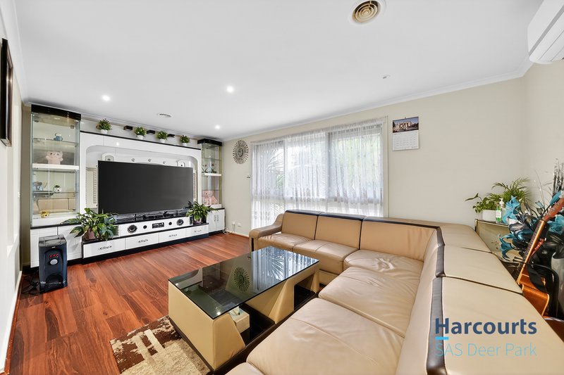 Photo - 41 Stevenage Crescent, Deer Park VIC 3023 - Image 3